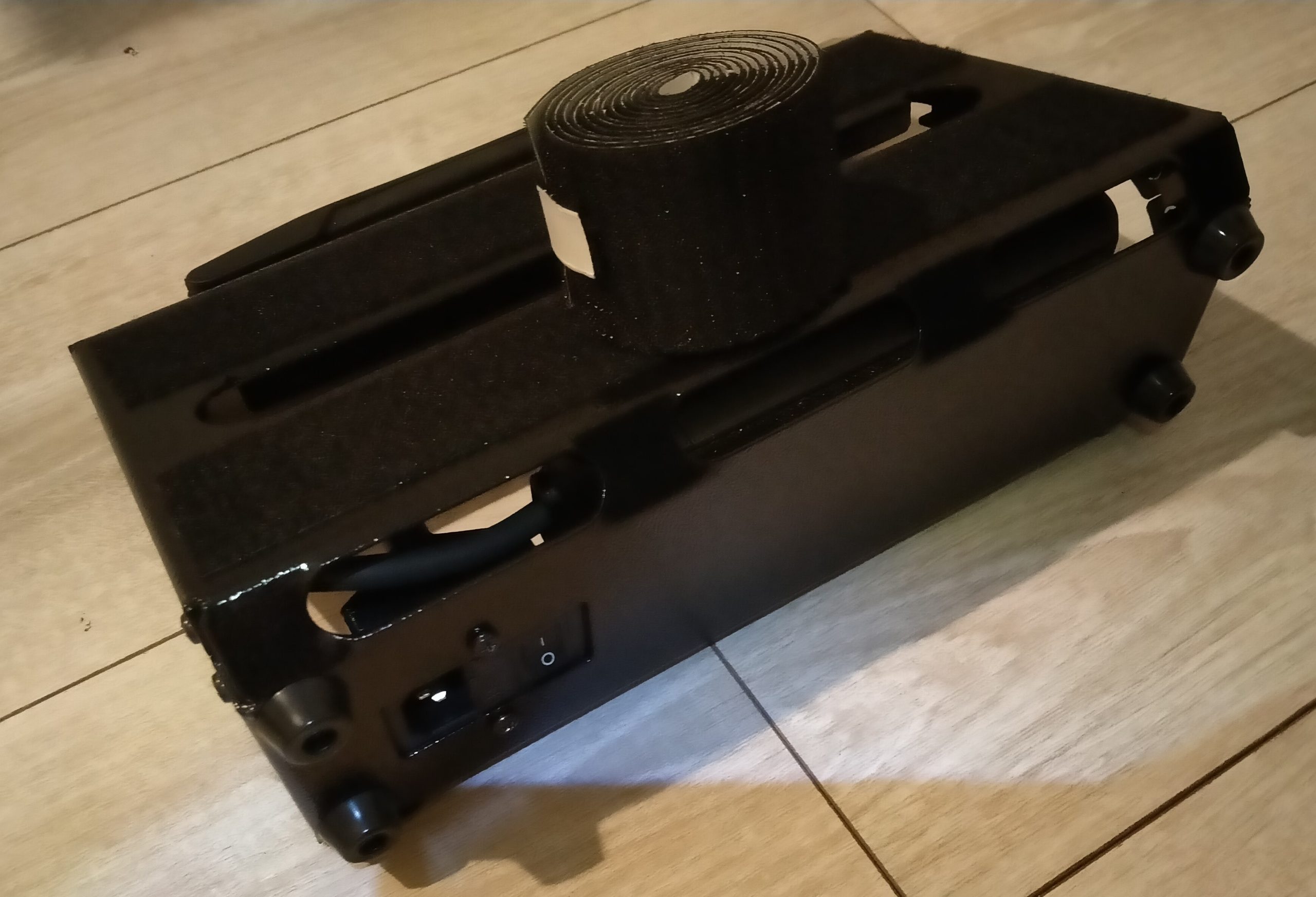 Özel tasarım kompakt pedalboard